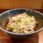 蕎麦 ろうじな - 冷やしたぬき（あげ玉）