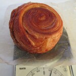 PATISSRIE BOULANGERIE ENTIER - クイニーアマン（裏）