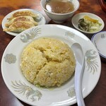 中華料理 境華楼 - 玉子チャーハン700円餃子3個250円
