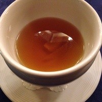 レザンドール - コンソメスープ。百合根が入っています。