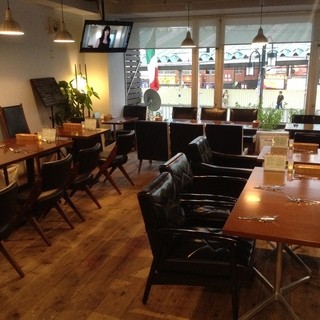 ライブ・生演奏可◆落ち着いた雰囲気の店内で寛ぎのひと時を