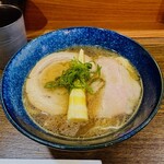 天地 - 料理写真:常陸輝き豚チャーシューと茨城丸鶏スープ
