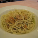 アントニオ 南青山本店 - ニンニクとカラスミのパスタ