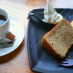 木つつ木茶屋 - シフォンケーキでお茶