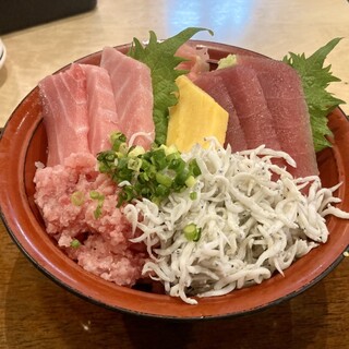 まぐろ一筋みやもと_1