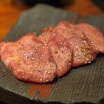 炭火焼ホルモン ぐう - 