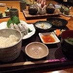 しらすや 腰越漁港前店 - ヒラメ刺身定食