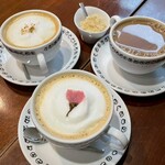 チャイブレイク - 左:オリジナルチャイ　中央:さくらのチャイ　右:煮出しミルクティー