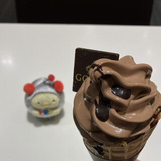 GODIVA_0