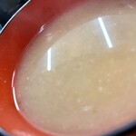 どん平 - 【味噌汁】豆腐とナメコ