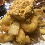 立飲ビストロ Ryo - エビとごぼうのフリット　タルタルソース