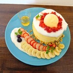 ソレイユカフェ - 蜂蜜グリークとベリーのパンケーキ