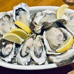 パッパトリア - 生牡蠣食べ比べ