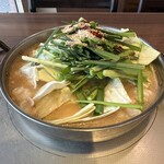 博多名物 もつ鍋 笑楽 - 