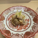 匠 鮨 おわな - アサリと春キャベツのボイル