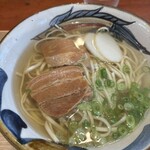 とらや - 沖縄そば（中）、中細麺
