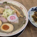 青森煮干 和渦製麺 - 