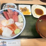 魚まる食堂 - 
