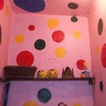 Bar smile - 店内４　住み着きたいくらいかわいいトイレ