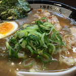 くわせ者 - ドとんこつラーメン