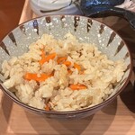 本格さぬきうどん やしま - かやくご飯　※かやくご飯は、それなりに良かったです