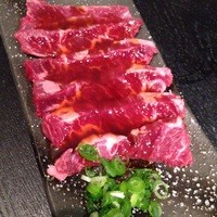 焼肉 にくなべ屋 神戸びいどろ 北野坂店 - 特選黒毛和牛上ハラミ