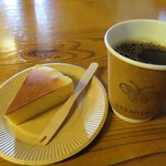 燕山荘 - ケーキとコーヒー