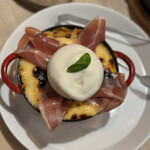 ピザとハムと時々ワイン ボンジョルノ食堂 - 