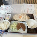朝日屋 - 焼きマヨ太きしめん➕定番のランチ