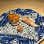 ヨシモリ - ここからスタート。鶏のお寿司