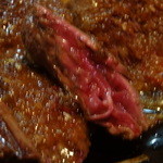 ホンキー トンク - 注文通りレアーに焼き上がった牛はらみステーキ