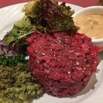Café des Musées - knife chopped steak  tartare