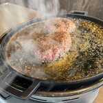三ツ星監修黒毛和牛ハンバーグ もぐら - 