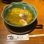きしや - ラーメンの白が着丼です