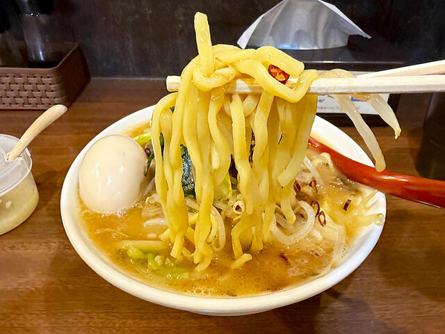 横浜らーめん 七七家 （ヨコハマラーメン ナナナナヤ） - 鶴間