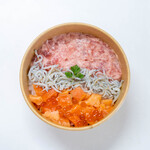 トウベイ - 2026.4 海の三色カップ（酢飯90g 760円）
