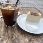 MONZ CAFE - 