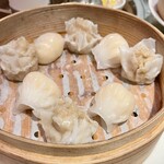 WANG’S GARDEN - 点心(焼売とエビ餃子)