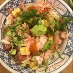 磯丸水産 - バラチラシ丼