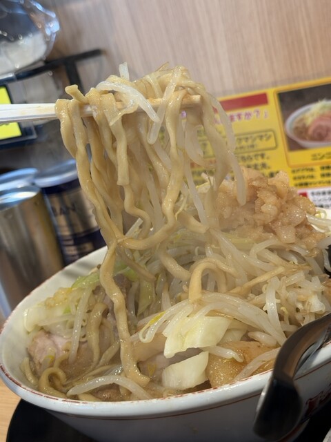 ラーメン豚山 十三東口店 - 十三/ラーメン | 食べログ