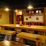 手造りそば 打墨庵 加瀬 - 古民家のモダンな内装