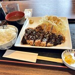 海誠 - 味噌かつ定食セット