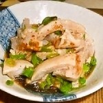 昭和の狩場焼 - 牛の盲腸の酢モツです。やみつきの食感です。380円