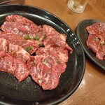 牛魔王 - 料理写真:ハラミとロース