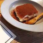 ヌイアパートメント - 