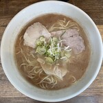 麺屋 ぷいぷい - ラーメン（大盛り）