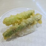 はま寿司 - アスパラ天握り