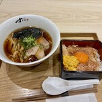 らぁ麺 すぎ本 - 料理写真: