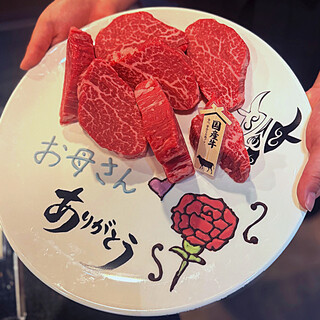 サプライズに最適！フィレ肉プレート無料でご用意いたします。