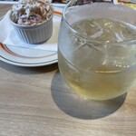 HAMBURGER SHOP 富吉 - ・コールスロー、ハイボール（メーカーズ）